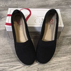 Mi Amore Elegant Black Loafers